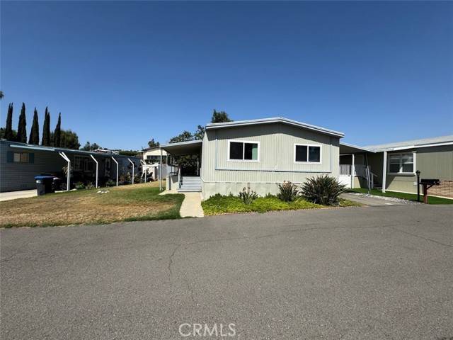 Riverside, CA 92504,15181 Van Buren Boulevard #60