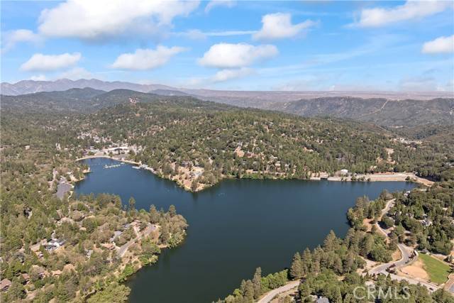 Crestline, CA 92325,716 Chamois Drive