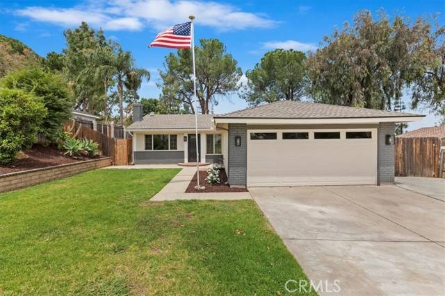 Corona, CA 92882,2266 Mcneil Circle