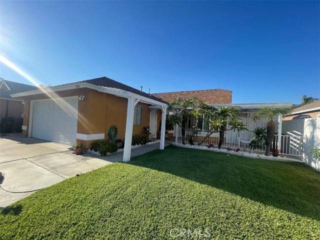 Fontana, CA 92337,14194 Old Field Avenue
