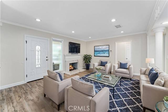 Long Beach, CA 90808,3333 N Los Coyotes Diagonal