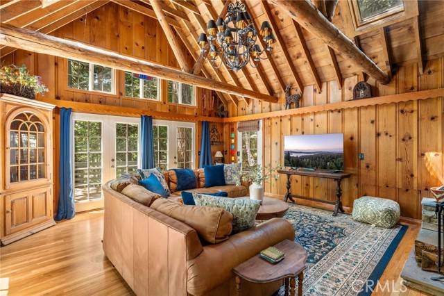 Lake Arrowhead, CA 92385,816 Fern Road