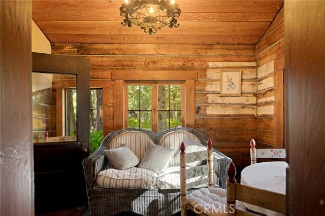 Lake Arrowhead, CA 92352,910 Crest Fern Drive