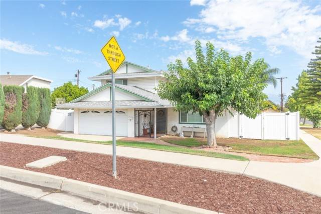 Corona, CA 92879,2102 Beatrice Drive