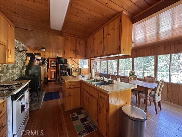 Forest Falls, CA 92339,9226 Wood Road