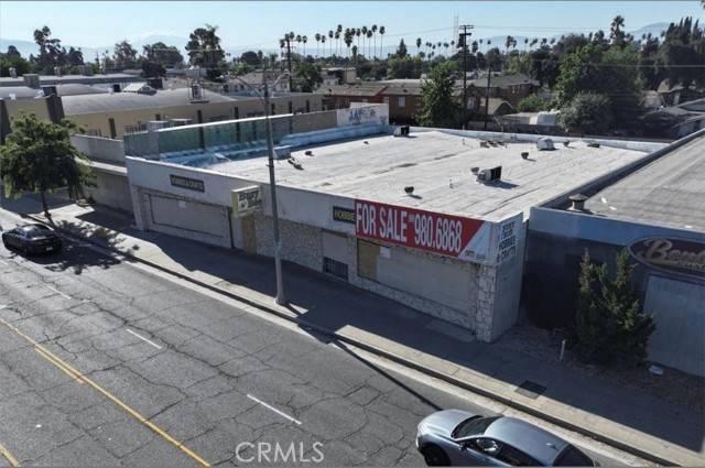 San Bernardino, CA 92405,457 W Highland Avenue