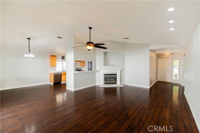 San Jacinto, CA 92583,1363 Galileo Way