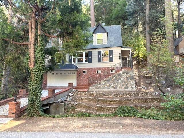 Lake Arrowhead, CA 92352,325 Cottage Grove