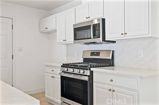 Hemet, CA 92543,26882 Grace