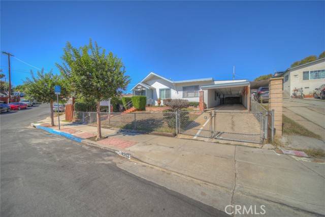 San Diego, CA 92113,4202 Los Pinos Avenue