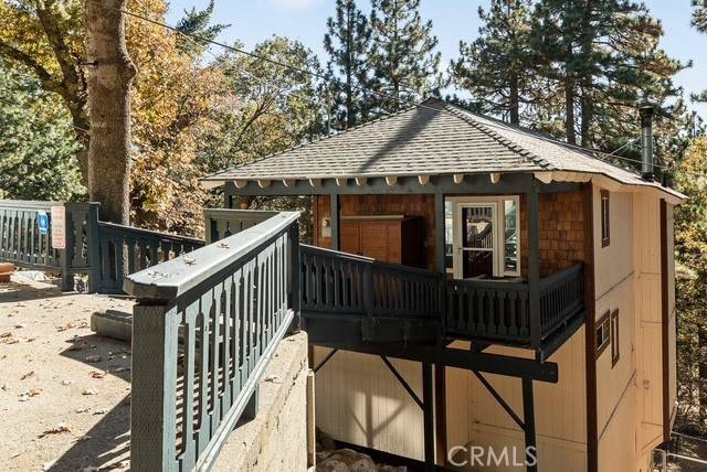 Rimforest, CA 92378,1215 Scenic Way