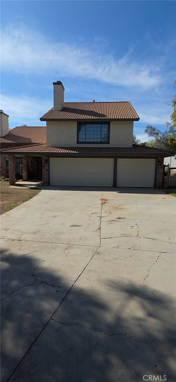 Yucaipa, CA 92399,12984 Columbia