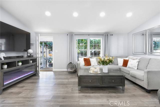 Eastvale, CA 91752,5800 Hamner #64