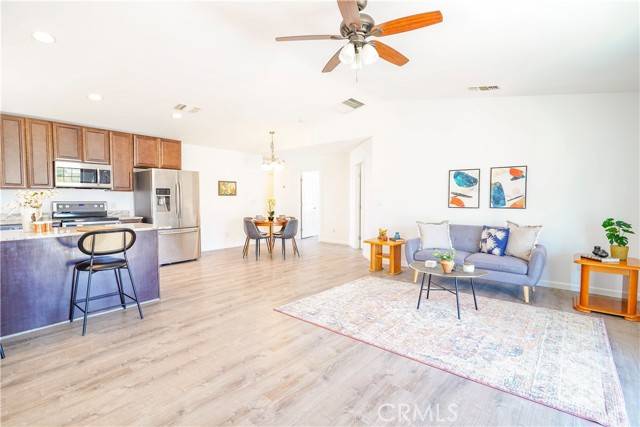 Joshua Tree, CA 92252,64983 3rd Street