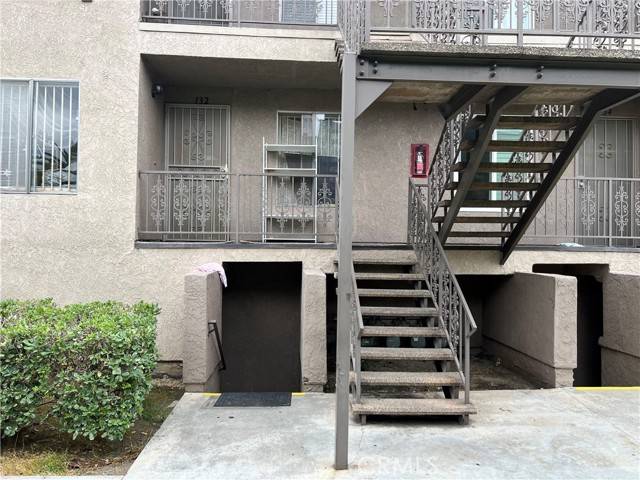 Los Angeles, CA 90032,5484 Dobbs Street #132