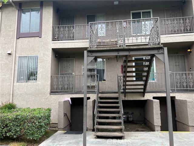 Los Angeles, CA 90032,5484 Dobbs Street #132