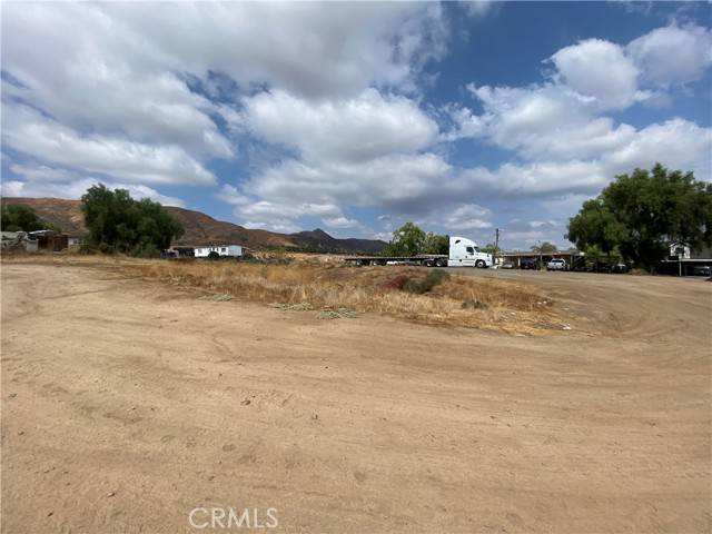 Perris, CA 92570,0 Maguglin Way