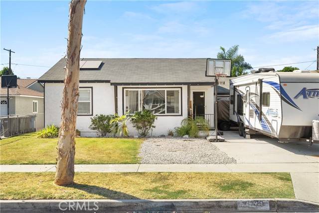 Bellflower, CA 90706,13729 Carpintero Avenue