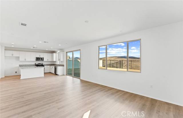 Lake Elsinore, CA 92530,4164 Myrtle Street
