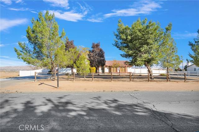 Apple Valley, CA 92307,15747 Ute Road