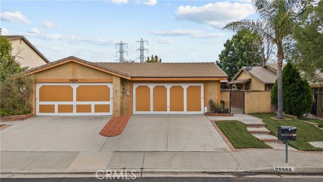 Valencia (santa Clarita), CA 91355,25986 Pueblo Drive