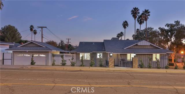 Riverside, CA 92507,124 W Blaine Street