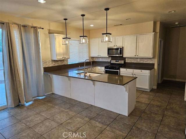 Lancaster, CA 93536,5819 W Avenue K4