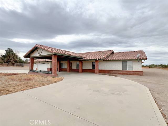 Oak Hills, CA 92344,9282 Verbena Road