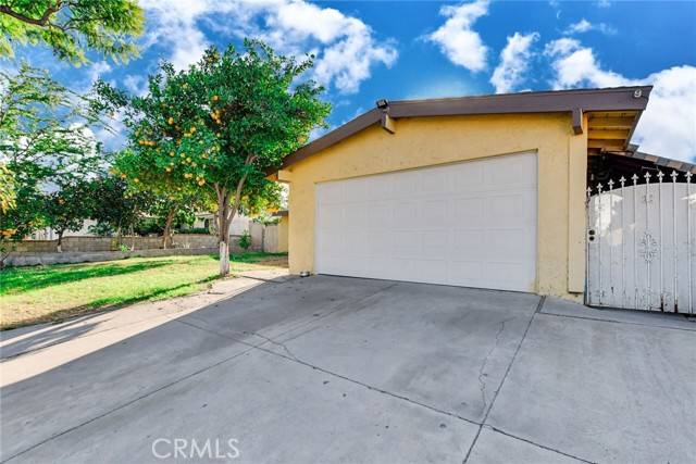 Corona, CA 92879,3638 Candlewood Street