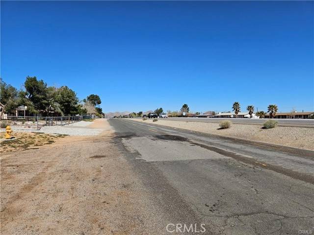 Apple Valley, CA 92307,0 Happy Trails