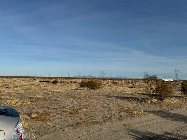 Phelan, CA 92371,0 WINTERGREEN RD /HOLLY RD Road