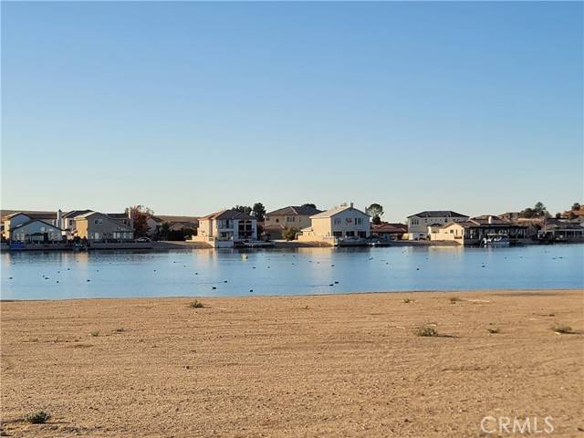 Helendale, CA 92342,15114 Tournament Drive