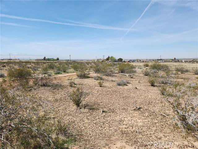 Apple Valley, CA 92308,0 Tujunga Drive