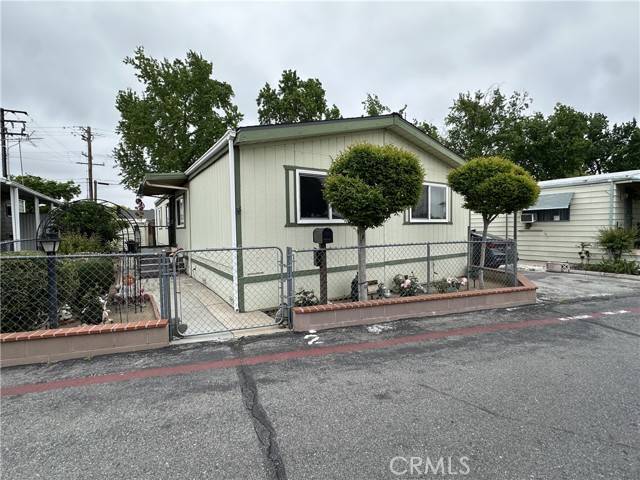 Rialto, CA 92376,250 N Linden Avenue #2