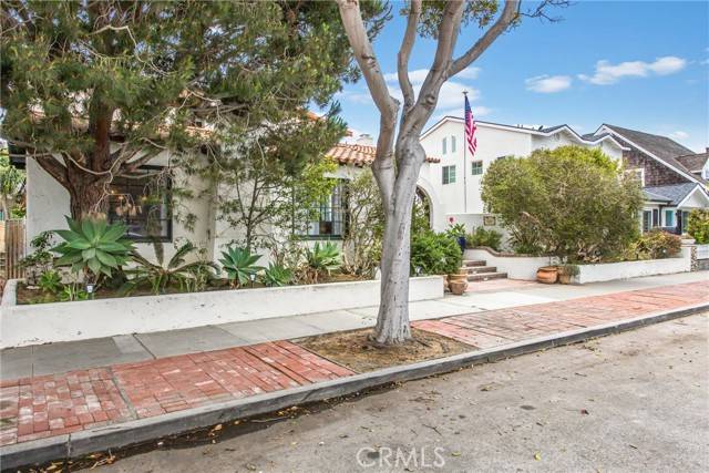 Newport Beach, CA 92661,1585 E Ocean Boulevard