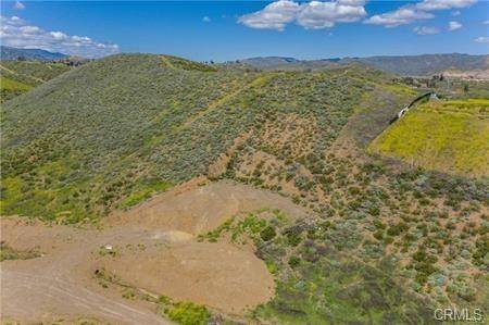 Lake Elsinore, CA 92530,0 Foster