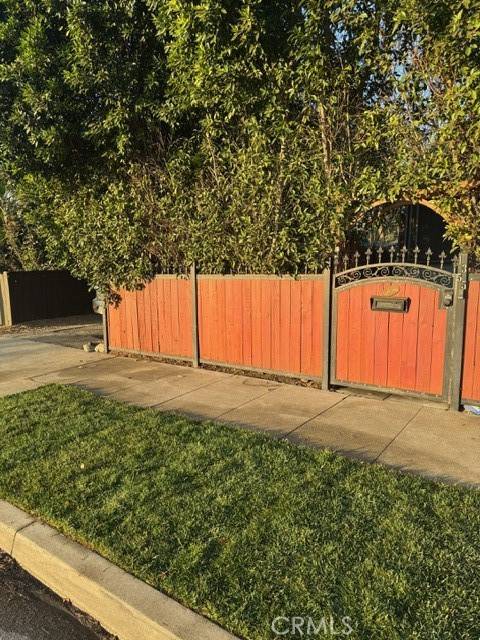 Pomona, CA 91768,1355 N Gordon Street