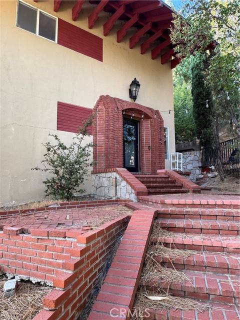 Lake Arrowhead, CA 92352,27914 West Shore Rd