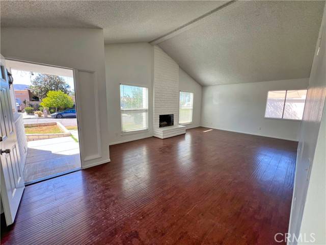 Grand Terrace, CA 92313,22574 Kentfield