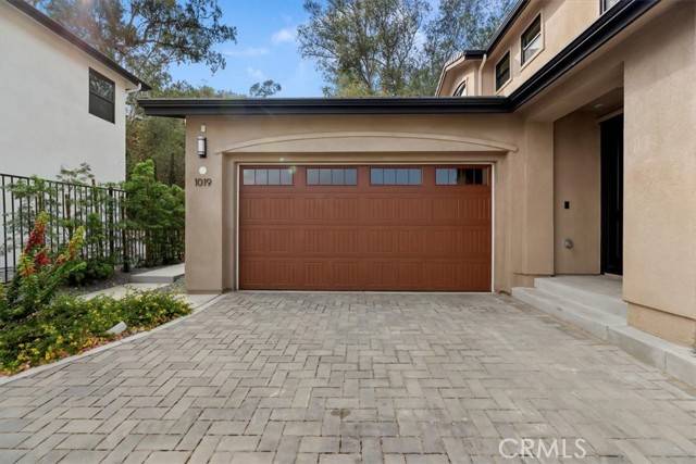 Los Angeles, CA 90042,1019 N STALEY LANE