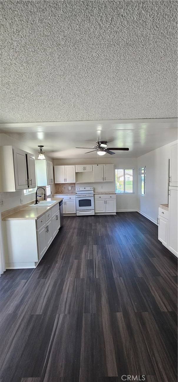 Grand Terrace, CA 92313,22743 Miriam