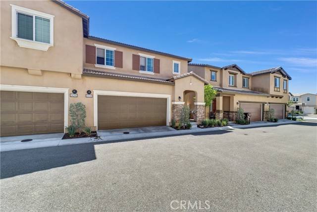 Murrieta, CA 92562,24246 Hazelnut