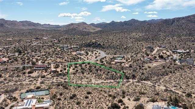 Yucca Valley, CA 92284,9486 Carmelita Circle