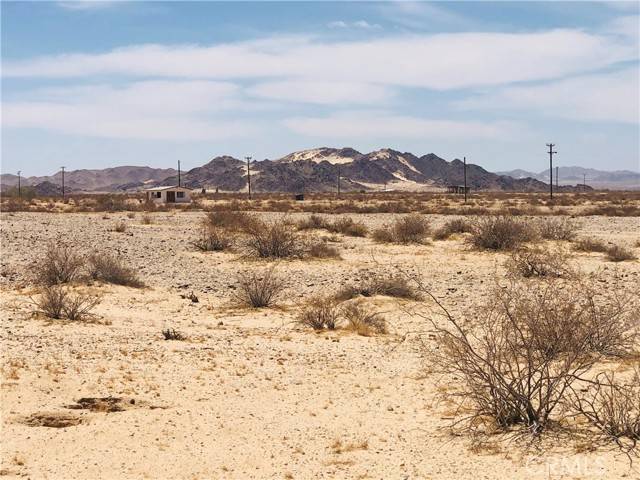 Twentynine Palms, CA 92277,5 Wilson Road