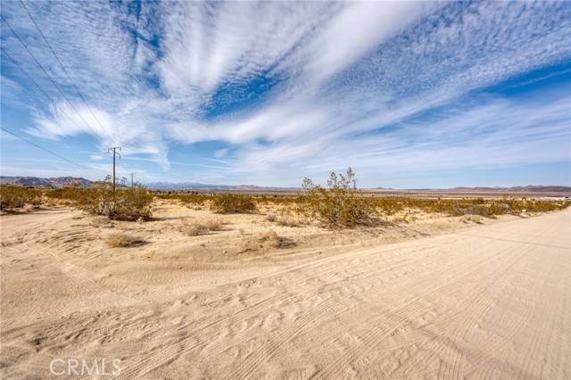 Joshua Tree, CA 92252,0 Copper Mountain Rd Road