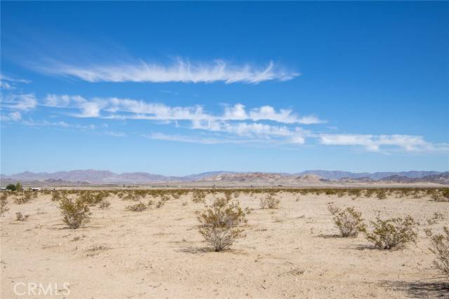 Twentynine Palms, CA 92277,76400 Diamond Bar Road