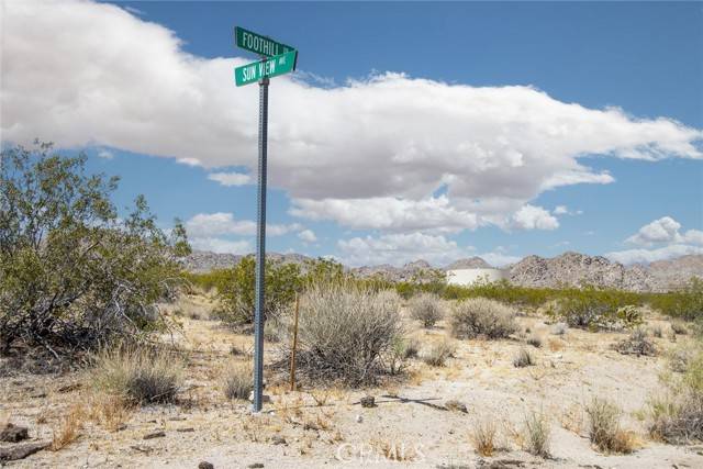 Joshua Tree, CA 92252,7200 Sun View Road