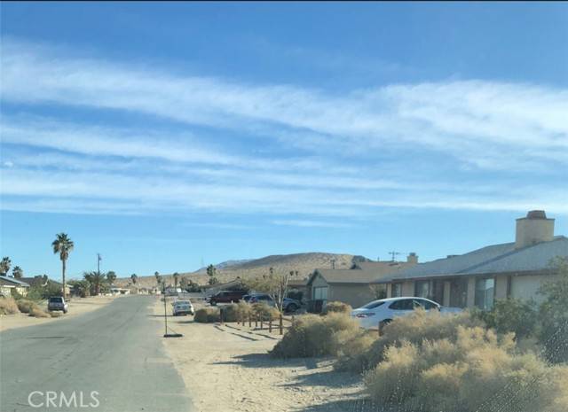 Twentynine Palms, CA 92277,14 Flying H Road