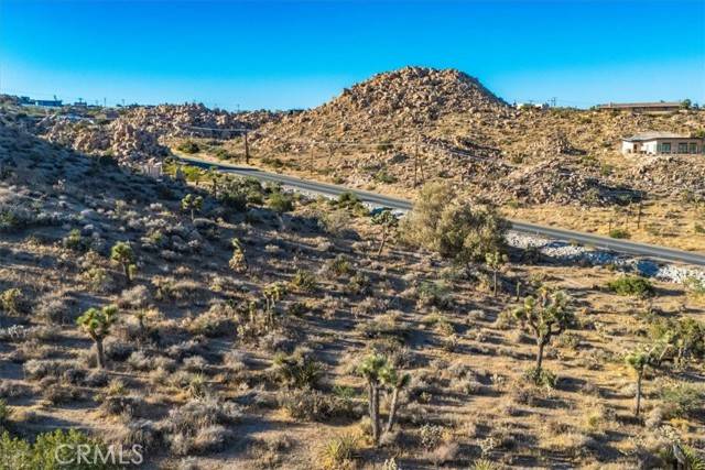 Yucca Valley, CA 92284,596 Buena Suerte Road