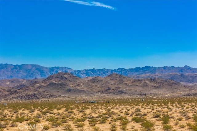 Joshua Tree, CA 92252,0 Wind Song Avenue